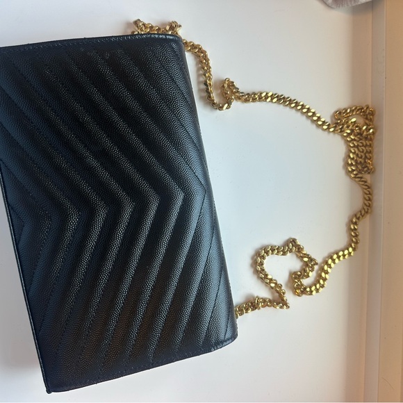 Saint Laurent Cassandre Envelope Chain Wallet - Picture 9 of 10